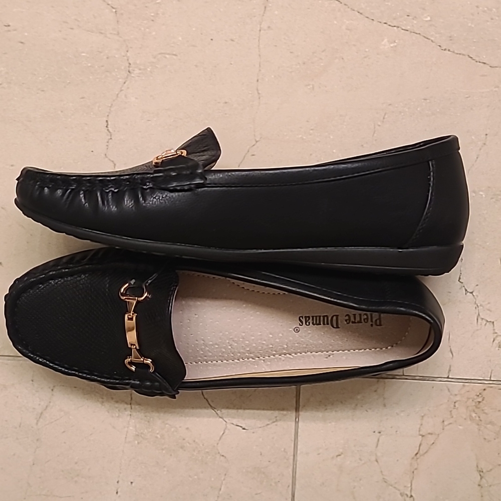 Size 10, Black flats never worn